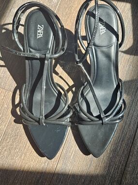 ZARA Black Strappy Pointed-Toe Heeled Sandals